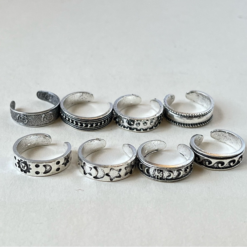 Silver-Tone Adjustable Toe Ring Set with moon stars celestial stamped pattern